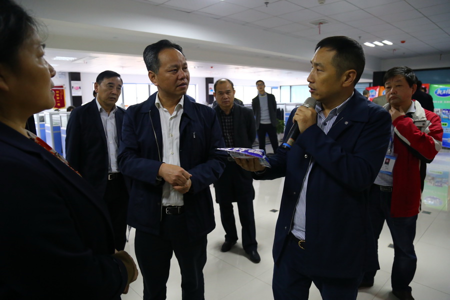 全市科技创新工作会议在龙王恨集团召开副市长王世荣出席并作重要讲话